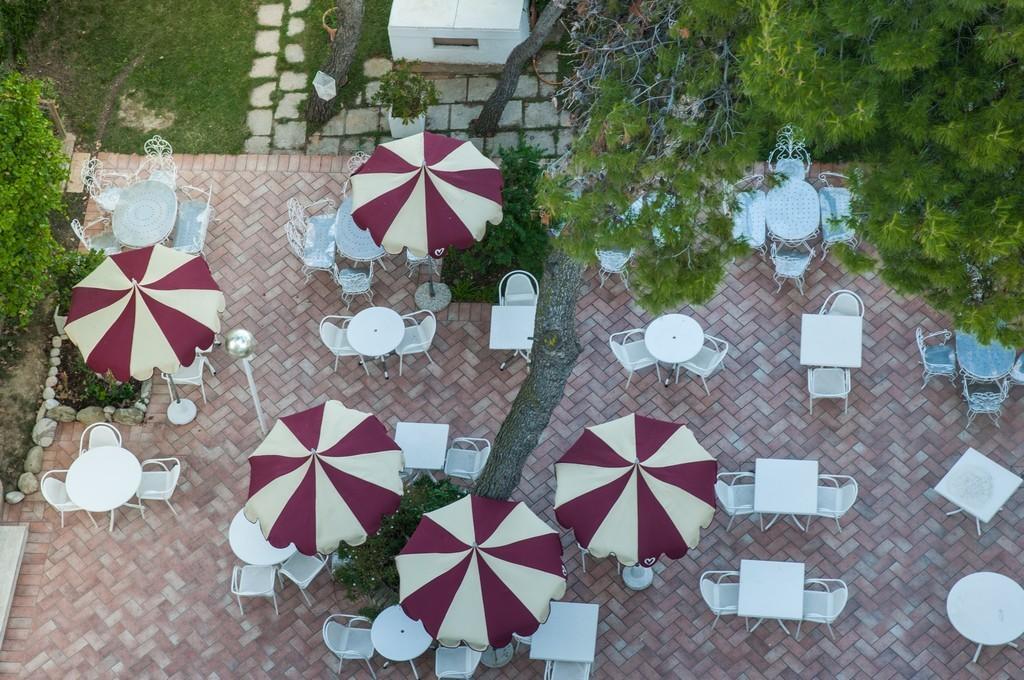 Hotel Atlantic Giulianova Exterior foto